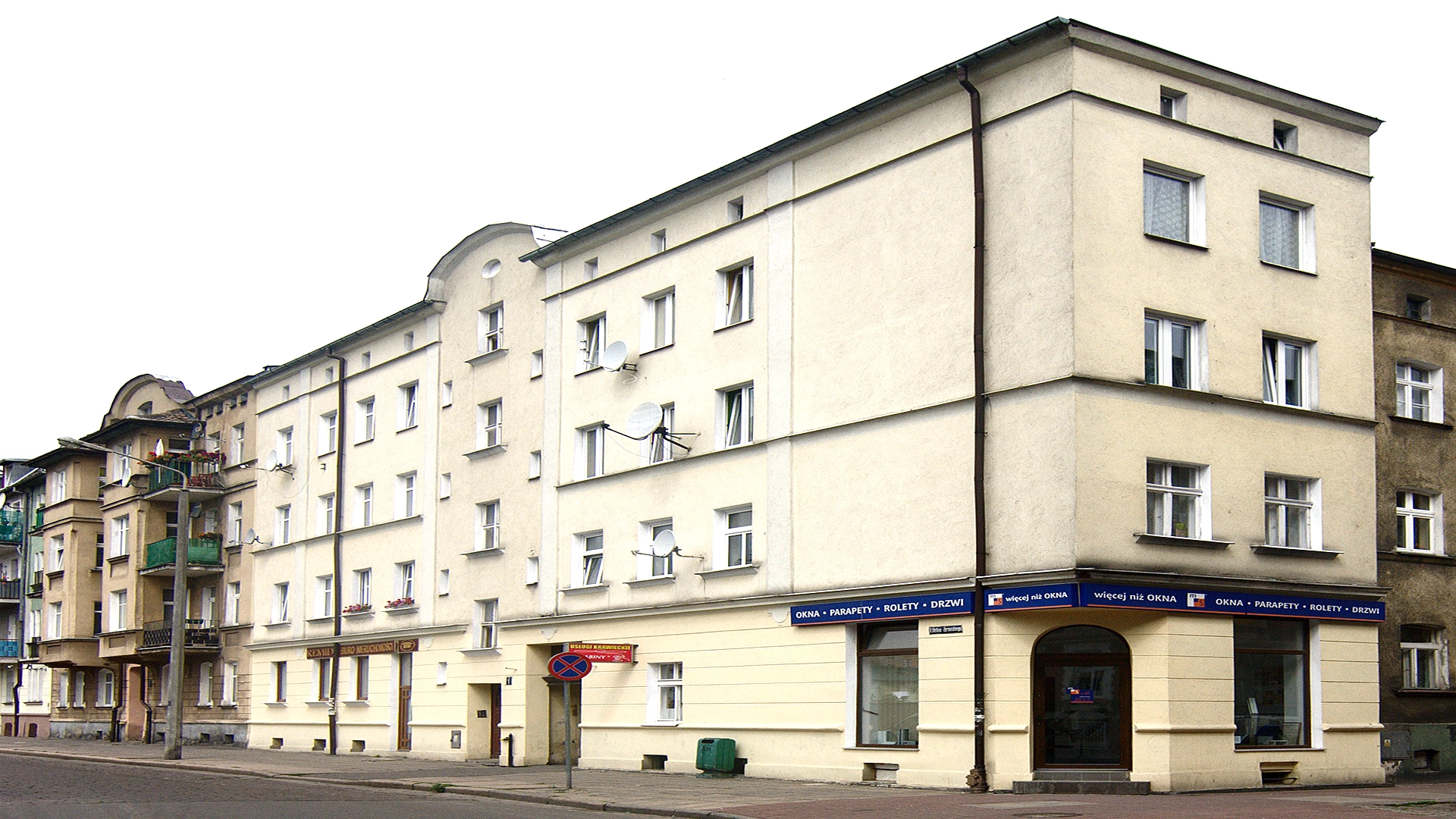Fassadenrenovierung des Mehrfamilienhauses in der Żeromskiego 1 in Słupsk